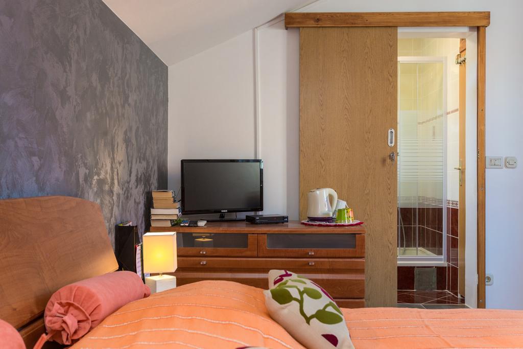 Guesthouse Ivona Дубровник Экстерьер фото